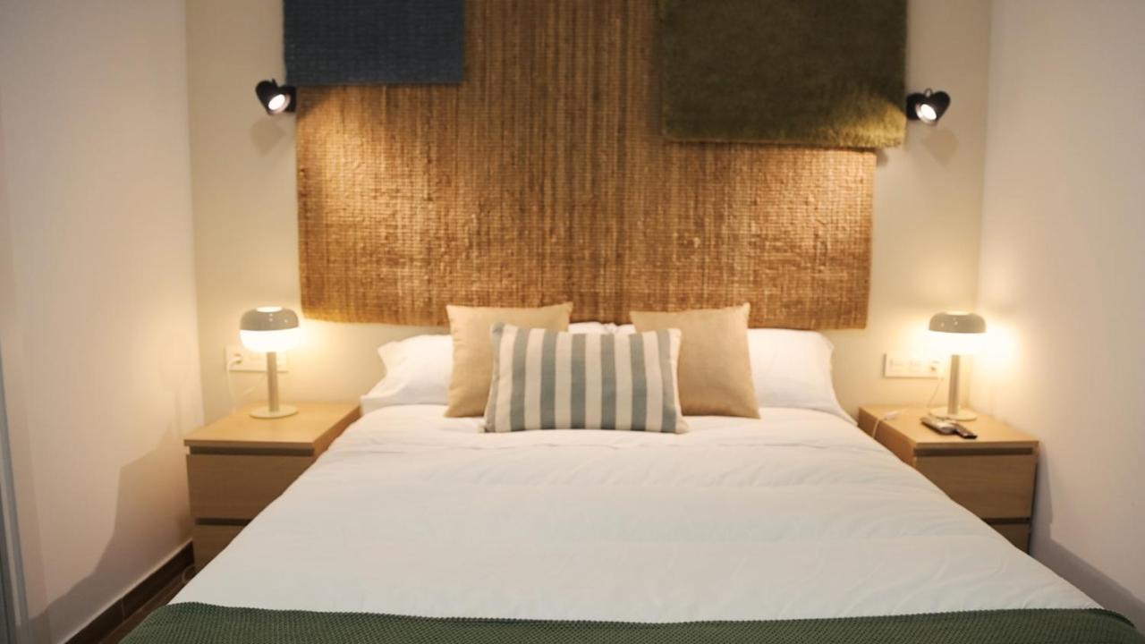Hotel Los Alamos Boutique Пласенсія Екстер'єр фото