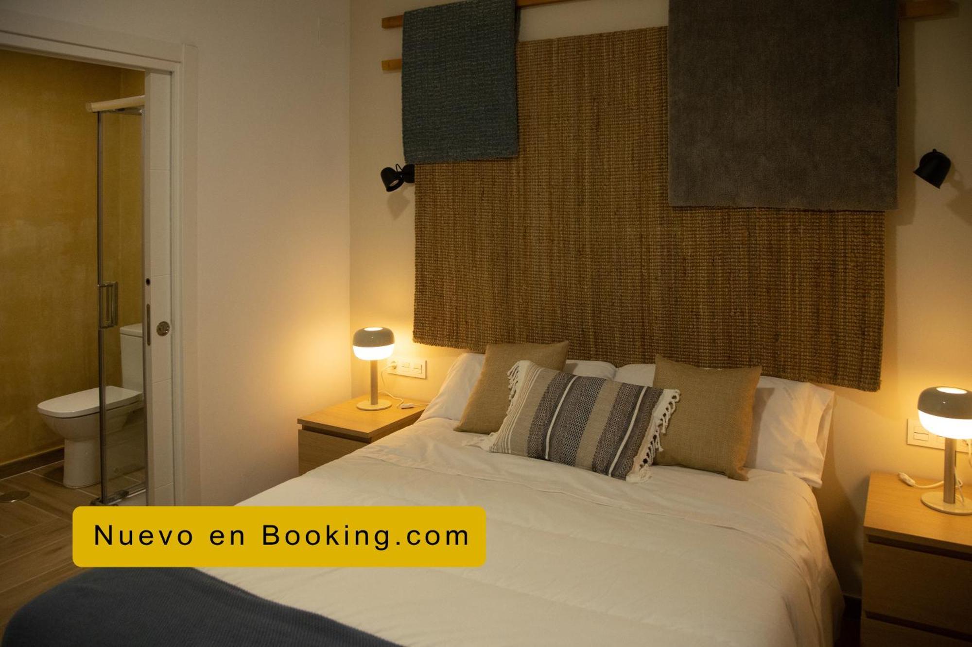 Hotel Los Alamos Boutique Пласенсія Екстер'єр фото