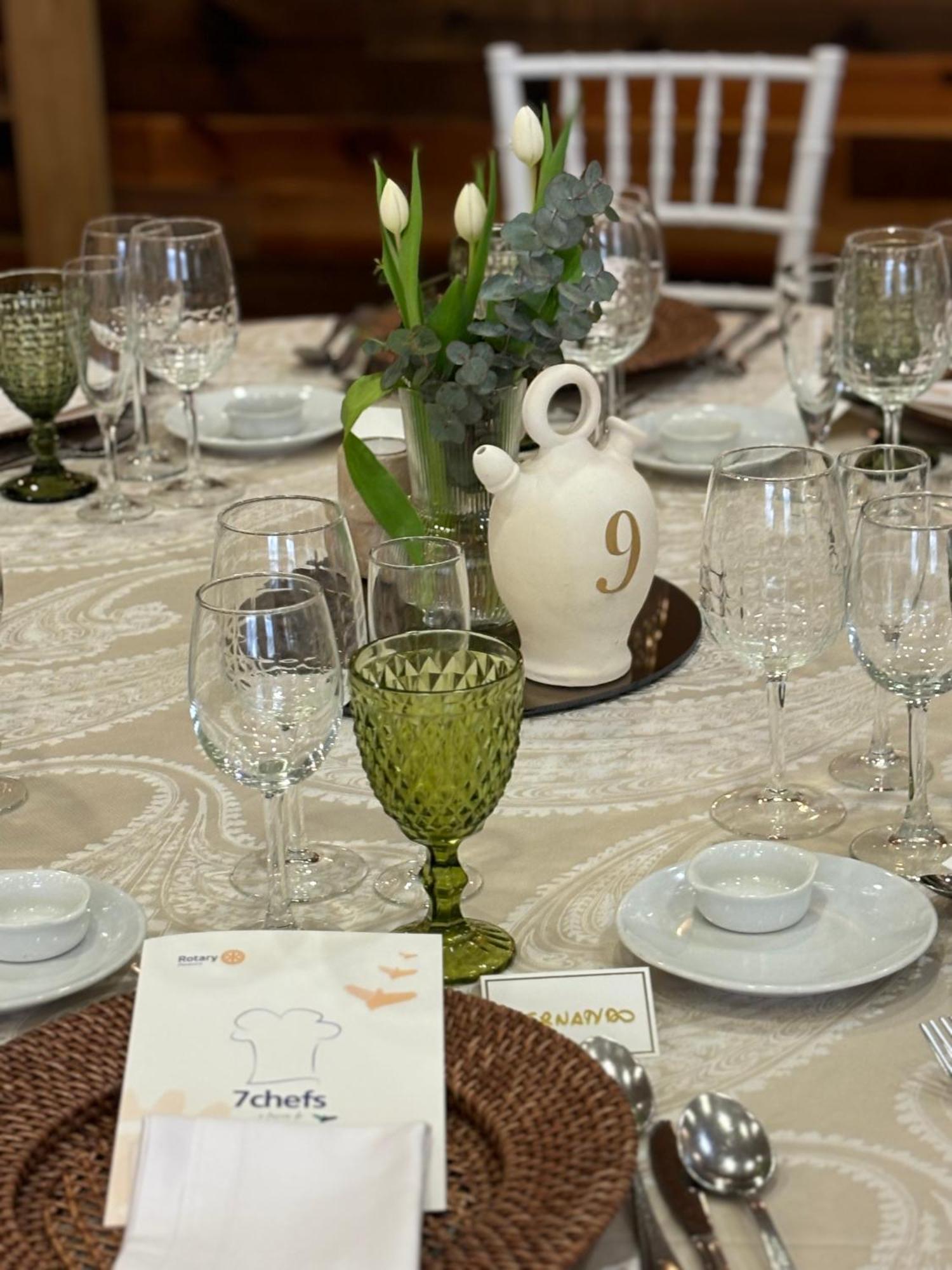 Hotel Los Alamos Boutique Пласенсія Екстер'єр фото